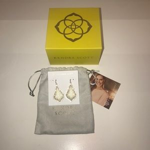 Kendra Scott - Addie Gold Drop- NWT